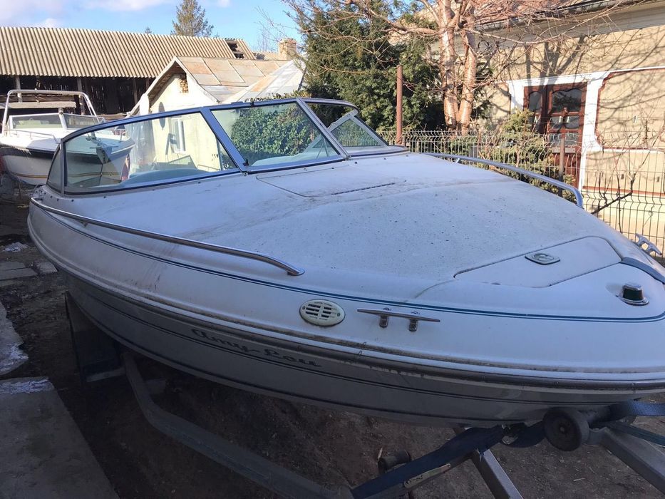 Vând  barcaSea Ray 190,