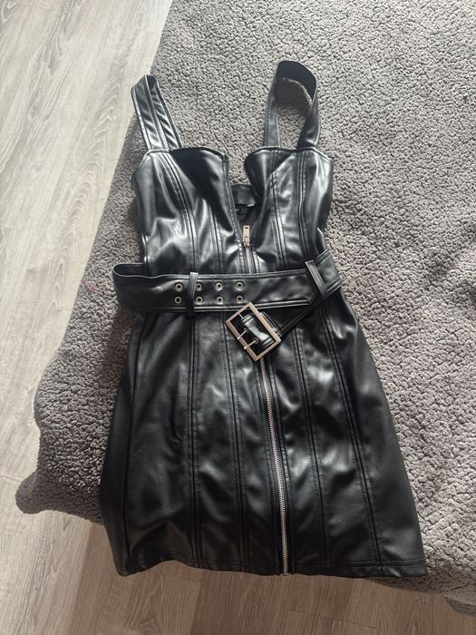 Кожена рокля Stradivarius