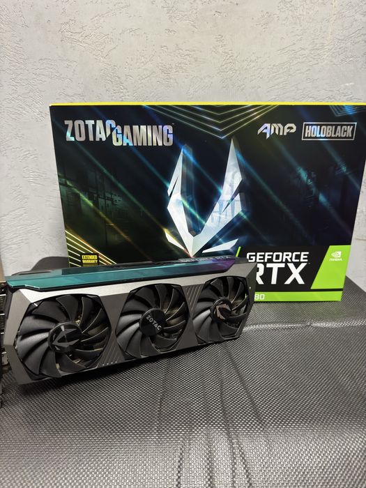 Zotac rtx 3080 amp HoloBlack 10gb gaming stare excelenta racire buna