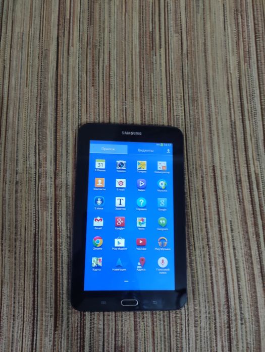 Планшет Самсунг А3 Лайт