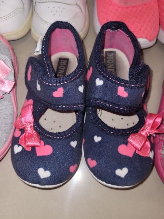 Маратонки и пантофи Befado и др.