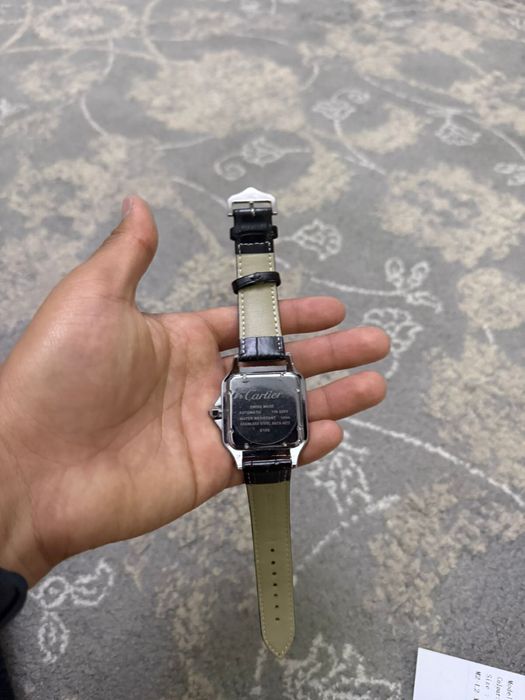 Продам часы cartier мужские