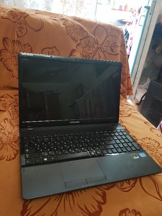 продам ноутбук samsung i5