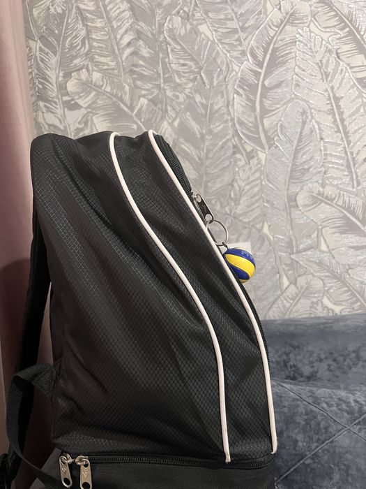 Продаю рюкзак Macron