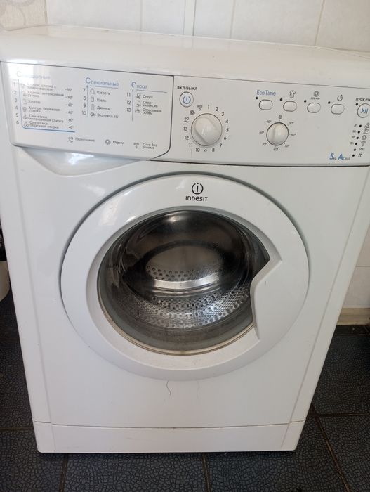 Стиральная машинка INDESIT