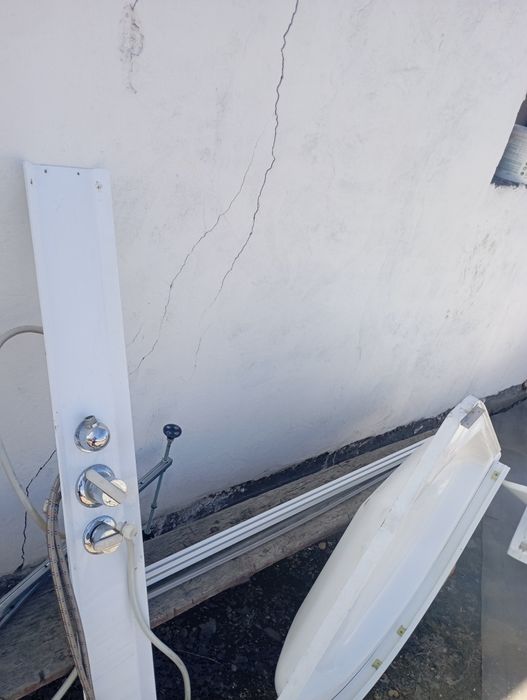 Продам душовои кавина