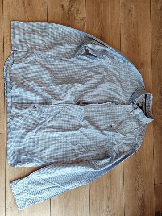Camasa Tommy Hilfiger impecabila marime 42