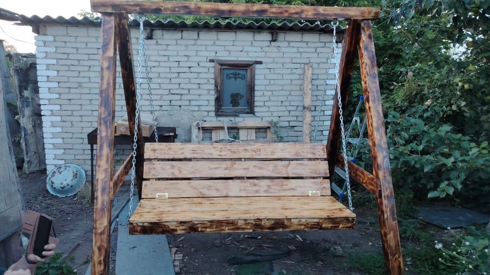Качеля ручной работы