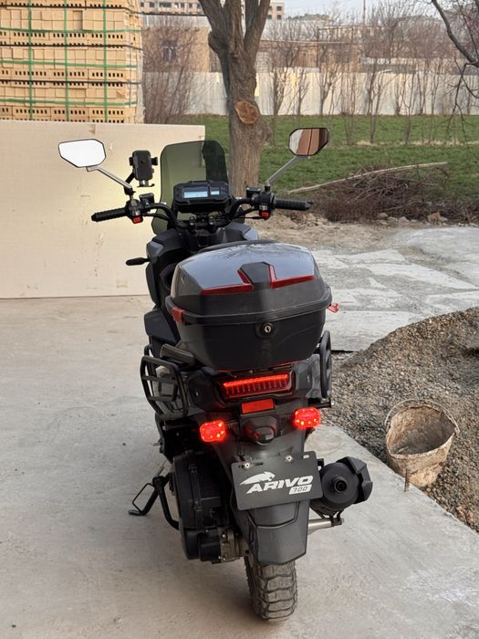 Mototsikl sotiladi Arrivo 700