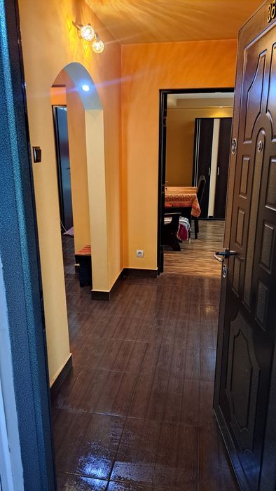 Vand apartament 3 camere, micro 3.