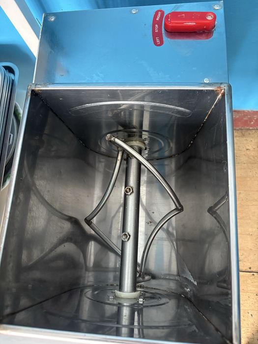 Тестомес Тестомес на 15 л