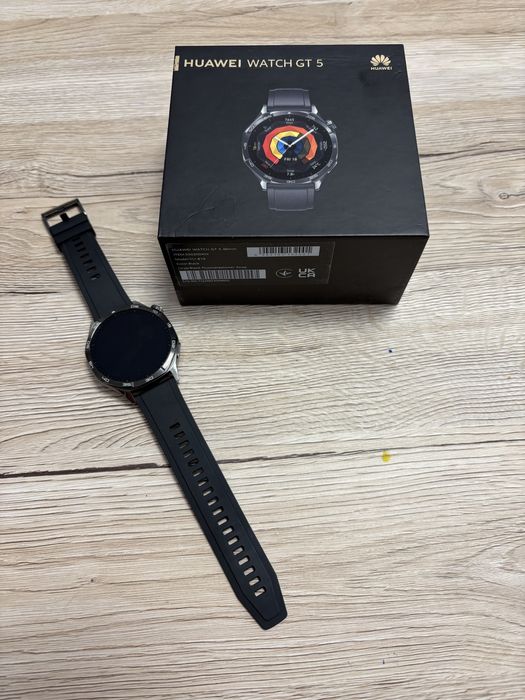 Нов часовник Huawei GT5