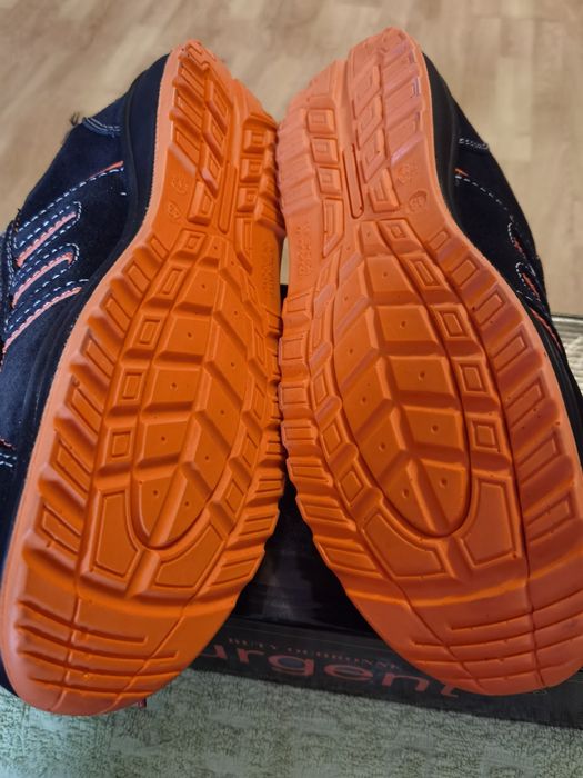 Pantofi de protectie, Run, cu bombeu metalic, piele intoarsa