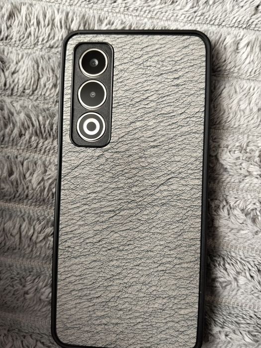 Продам телефон в отличном состояние