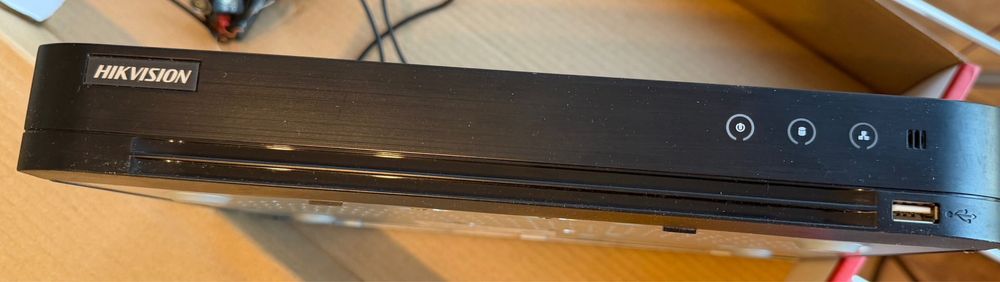 Sistem supraveghere 4 camere + dvr