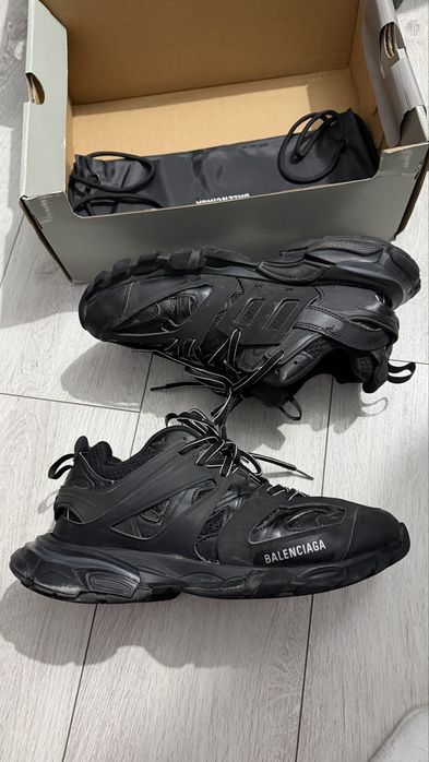 Balenciaga track black 43