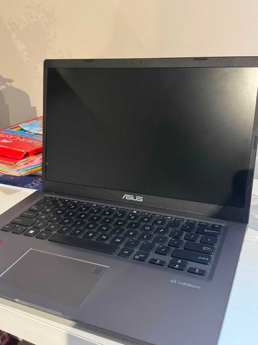 ASUS VivoBook M415DA Ryzen 3 / 8GB RAM / SSD 512GB / Full HD 14"