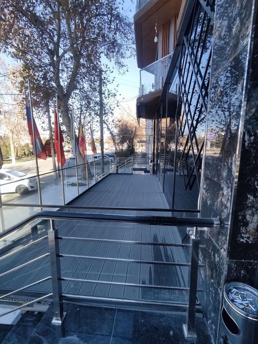 ~Аренда помещения с отличным расположением на Бадамзаре!