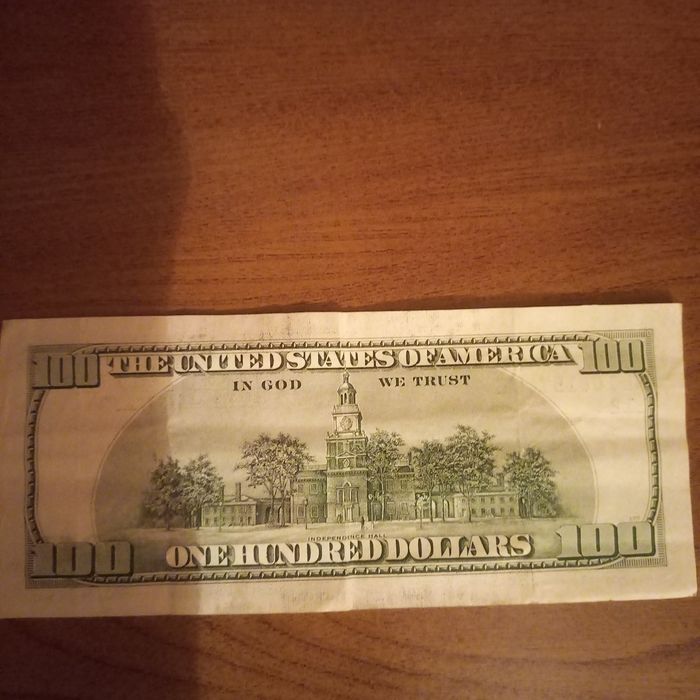 Продаю сто долларов старого образца