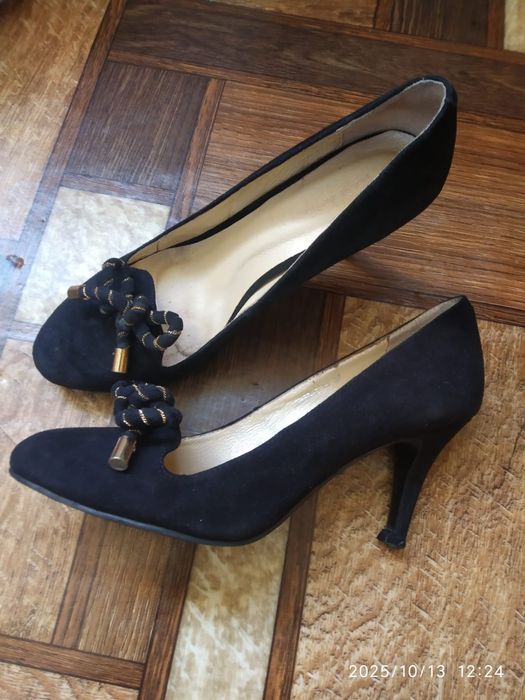 Туфли замшевые 37 размер