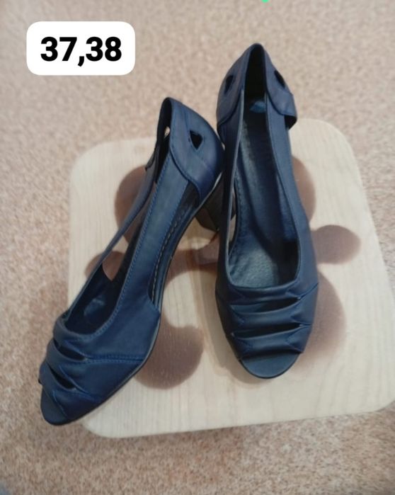 Продам новые туфли