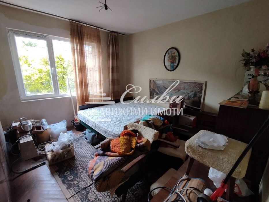 Продава се Къща в Шумен, Дивдядово - 217 кв.м за 1011 €/кв.м - Снимка #3