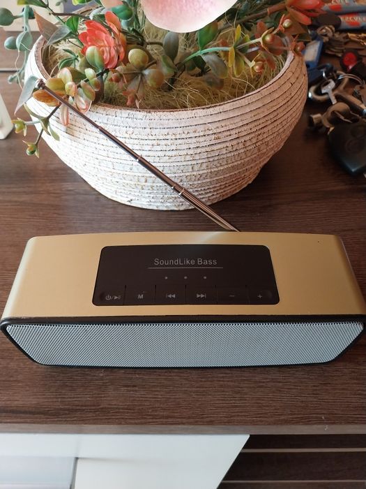 Boxa bluetooth,radio,stik,card,aux