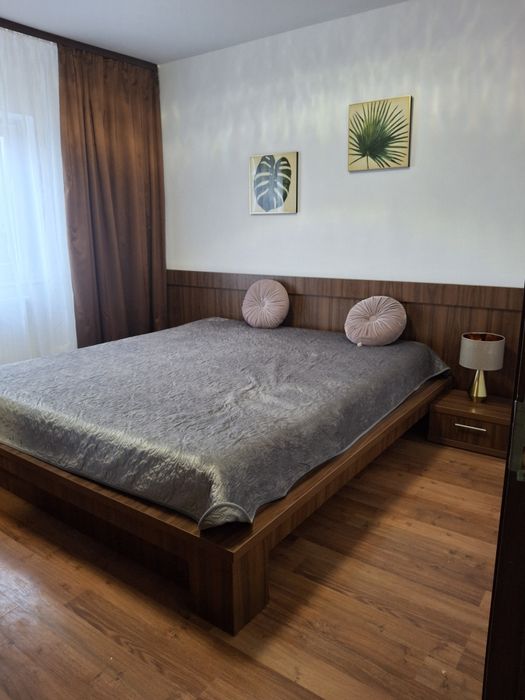 Apart 2 cam Dezrobirii renovat cu loc de parcare