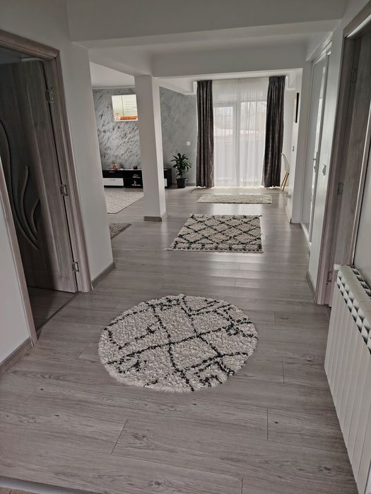 Casă modernă, finalizată în 2024 – Bârlad, Cartierul Deal – 200 m² uti