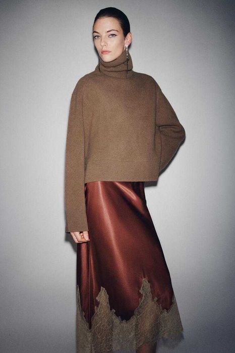 Пола Zara нова, размер S