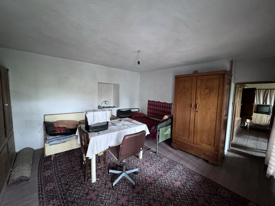 Двуетажна къща с село Черганово