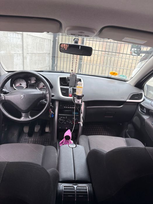 Peugeot 207 1.6 benzină