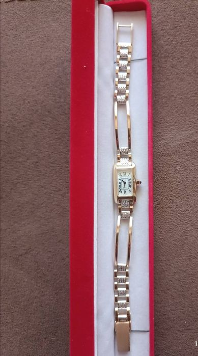 Златен Дамски Часовник-14 карата.