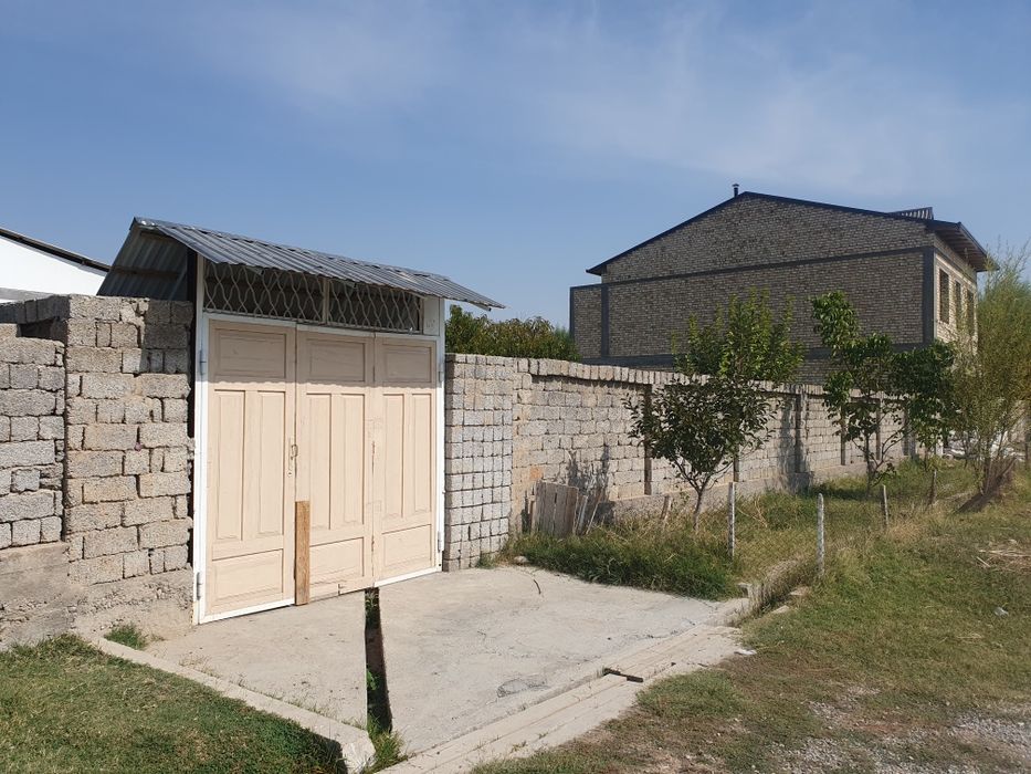 8sotix yer sotiladi Hasanboyda