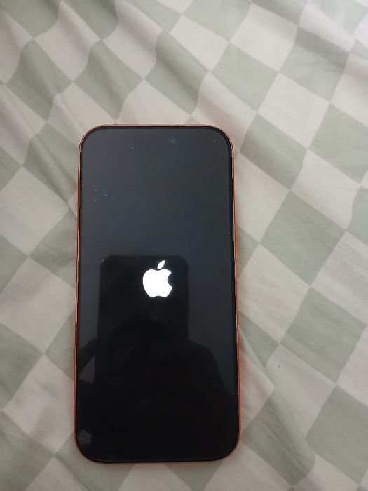 Продам айфон 17 про 256гб