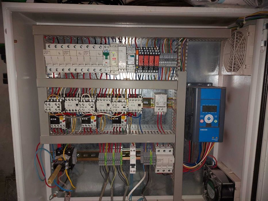 Service statii de pompare apa convertizor Vacon