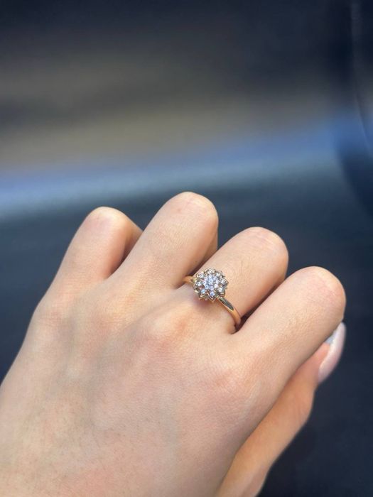 Золото 585  Кольцо Масса: 1,05