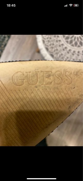 Pantofi Guess nr 39 cu pietricele negre