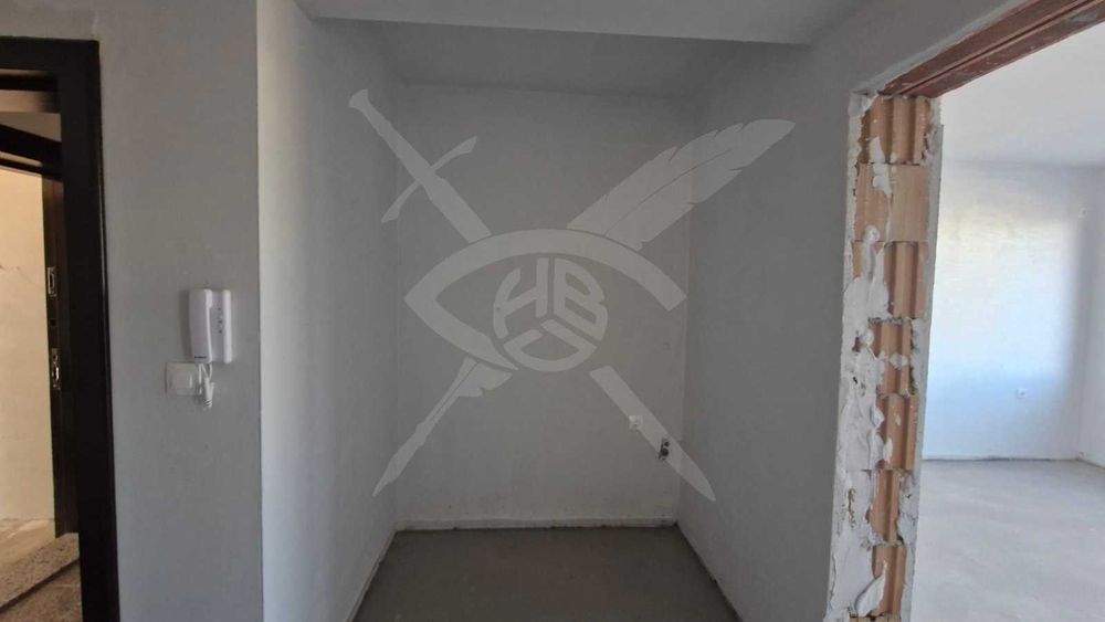 Продава се Тристаен апартамент в Асеновград - 104 кв.м за 962 €/кв.м - Снимка #3