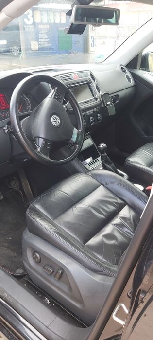 Vând Volkswagen tiguan 2009 2.0TDI 140 de cai 4×4