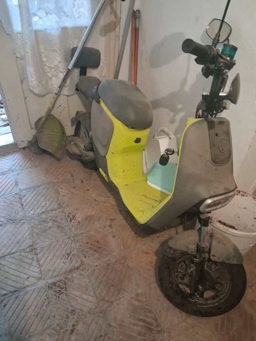 Продавам ел.скутер