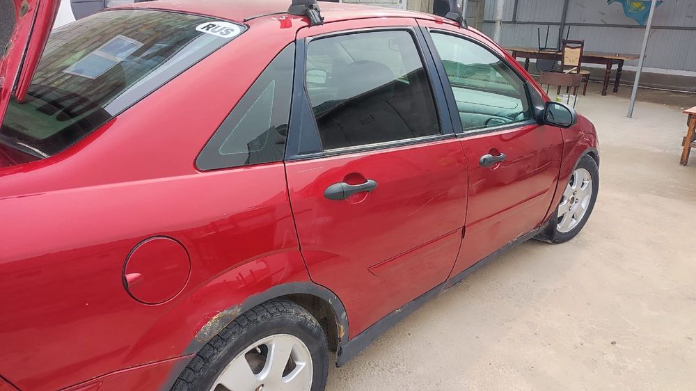 Легковой автомобиль Ford focus 1