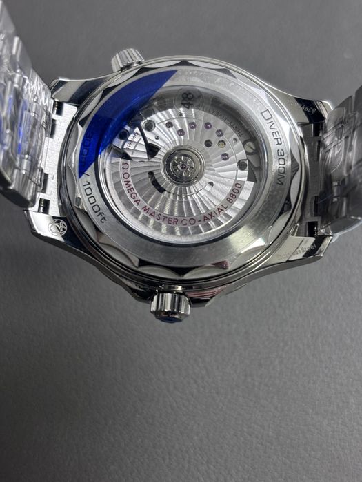Omega Seamaster Diver 300m Blue dial