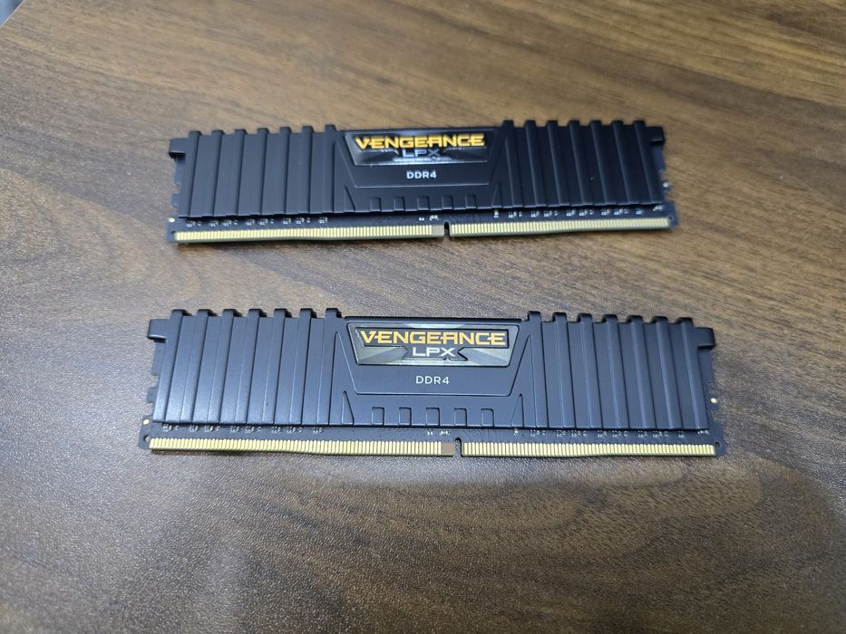 ОЗУ Corsair Vengeance 8x2 3200 ddr4