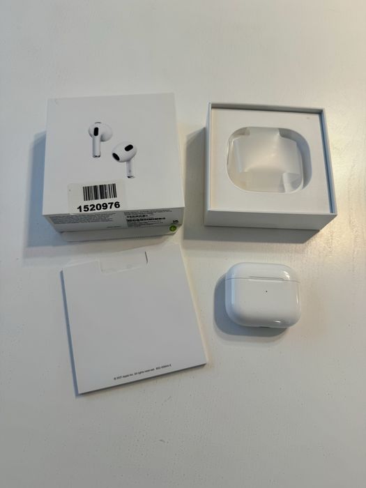 AirPods 3 originale in stare perfecta