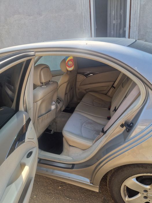 MERCEDES-BENZ E-Class 2005 — imagine 5