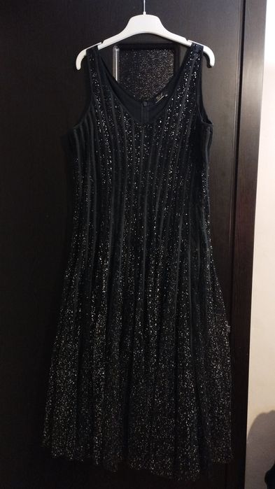 Rochie de seară neagră