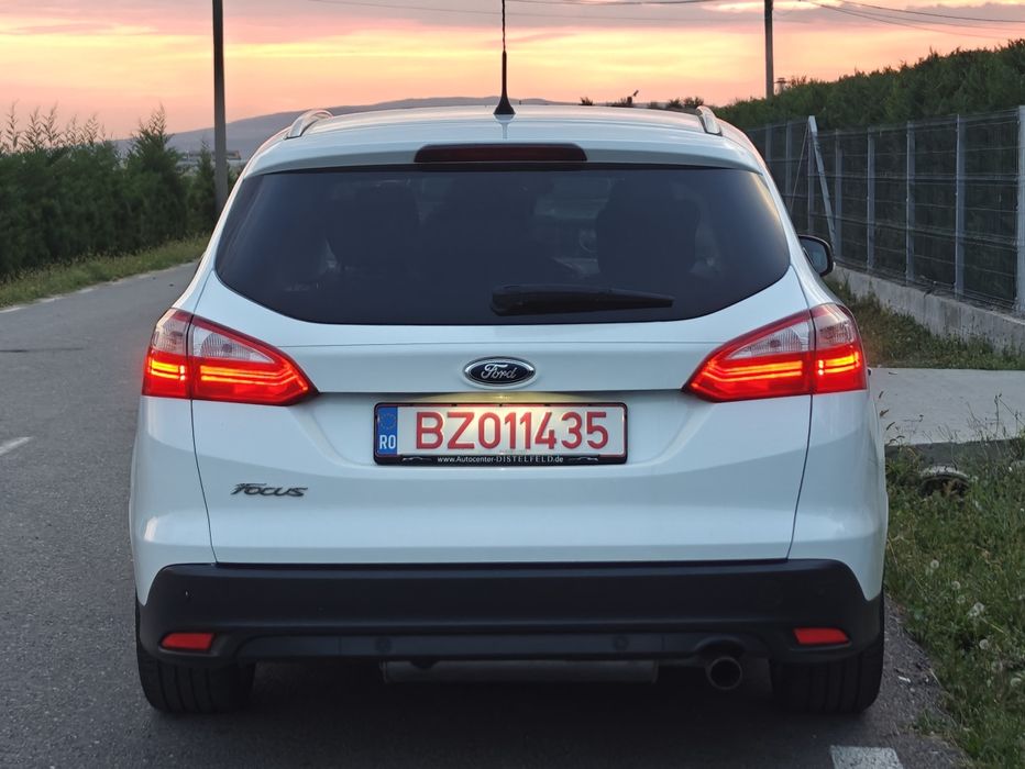 Ford Focus 150 CP Titanium | Germania | Incalzire in scaune | Jante 18" | Keyless entry