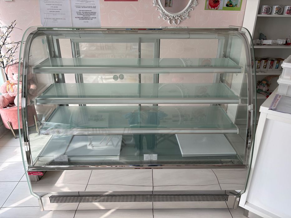 Vitrine cofetărie de vânzare