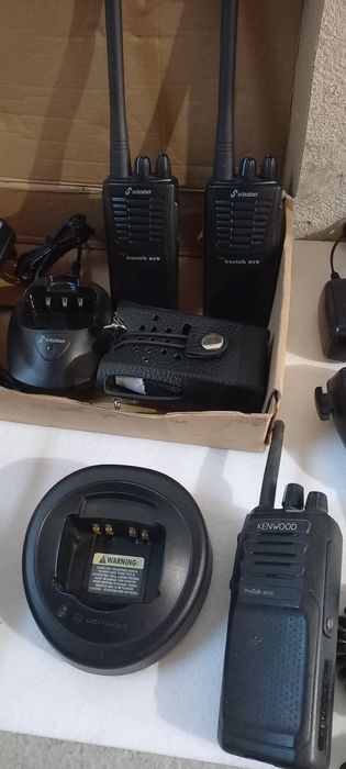 Stație radio profesionala portabila Motorola kenwood Stabo walkie talk